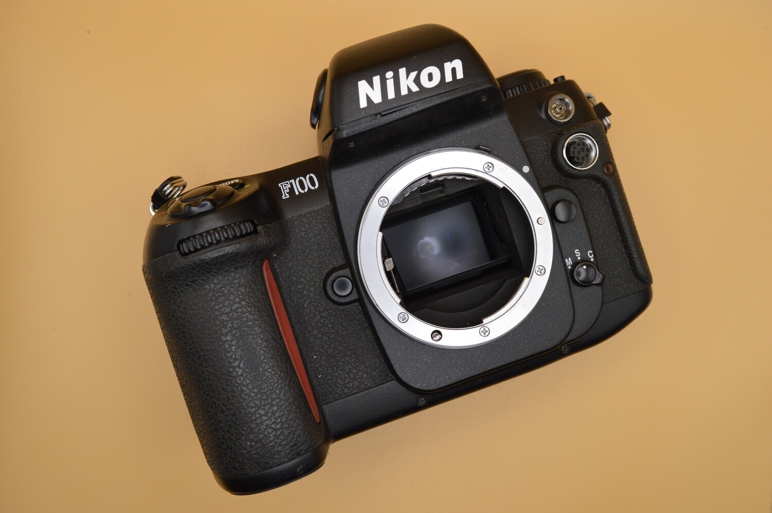 Nikon F100 35mm Camera body As is spare & repair