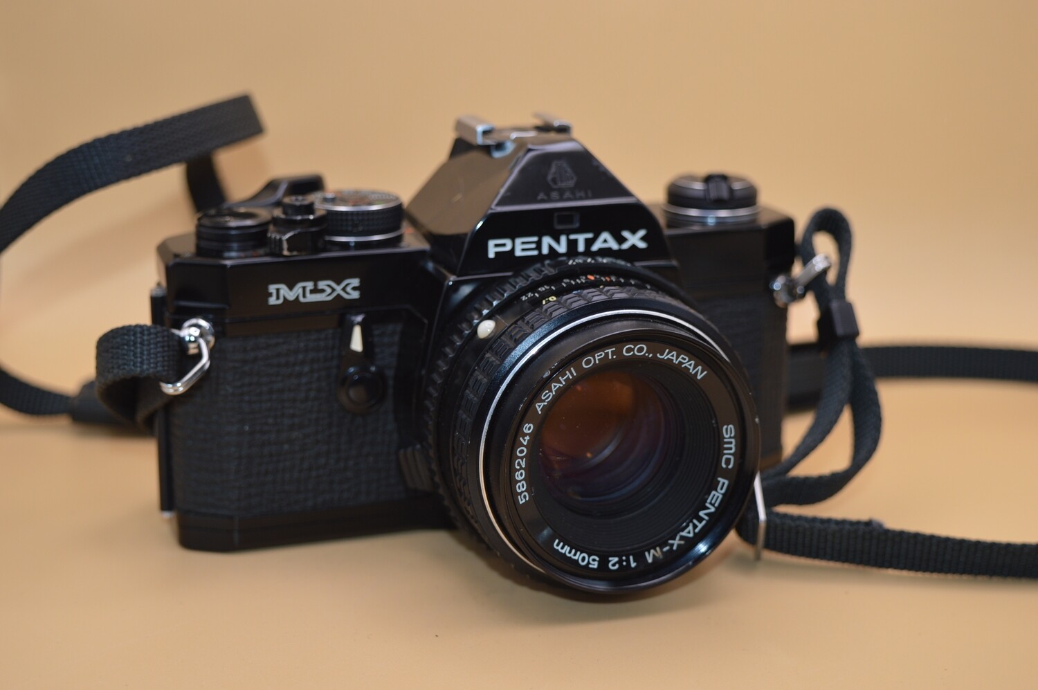 Pentax MX 35mm Camera w 50mm Lens