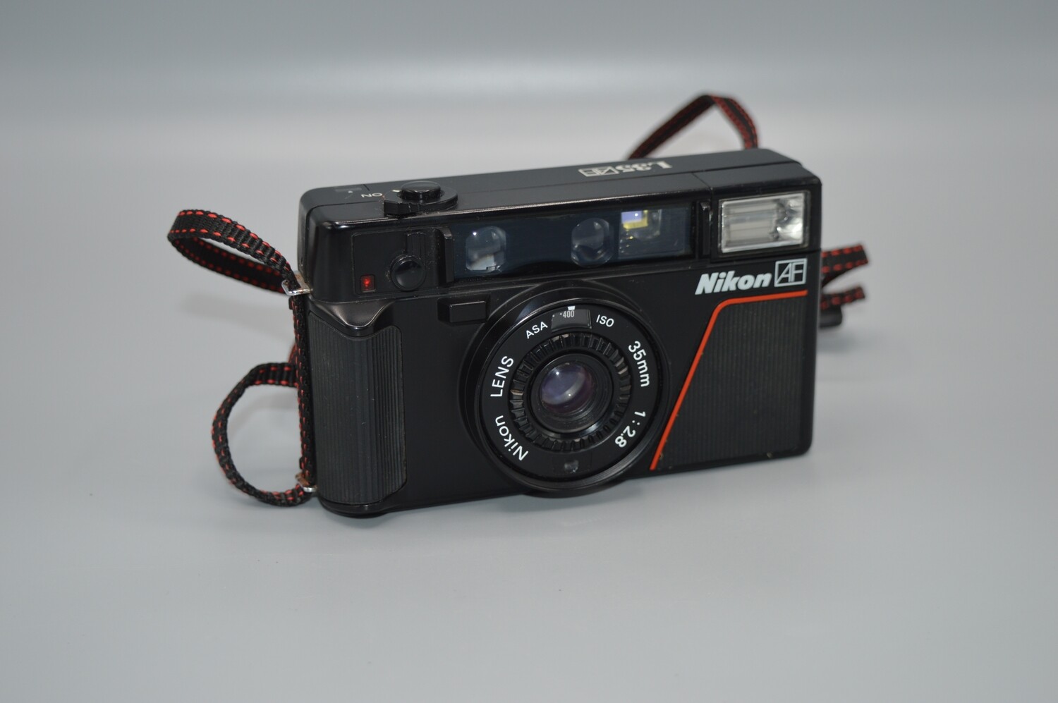 Nikon L35 35mm P&S AF 400 ISO Film Camera Fully Serviced & Clad
