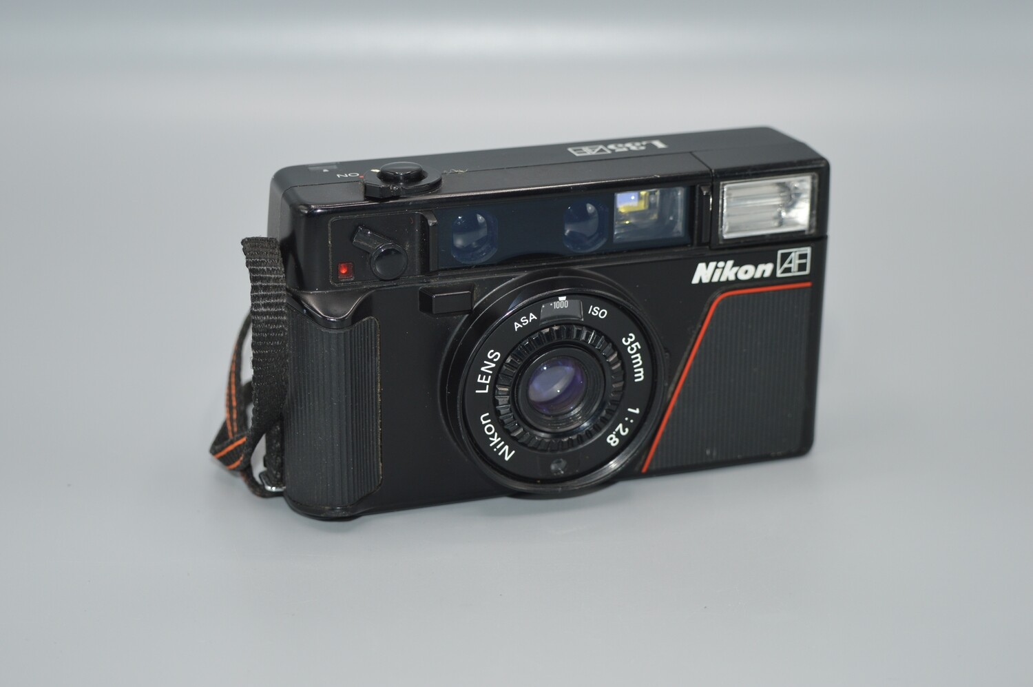 Nikon L35 35mm P&S AF 1000 ISO Film Camera Serviced & Fully Clad