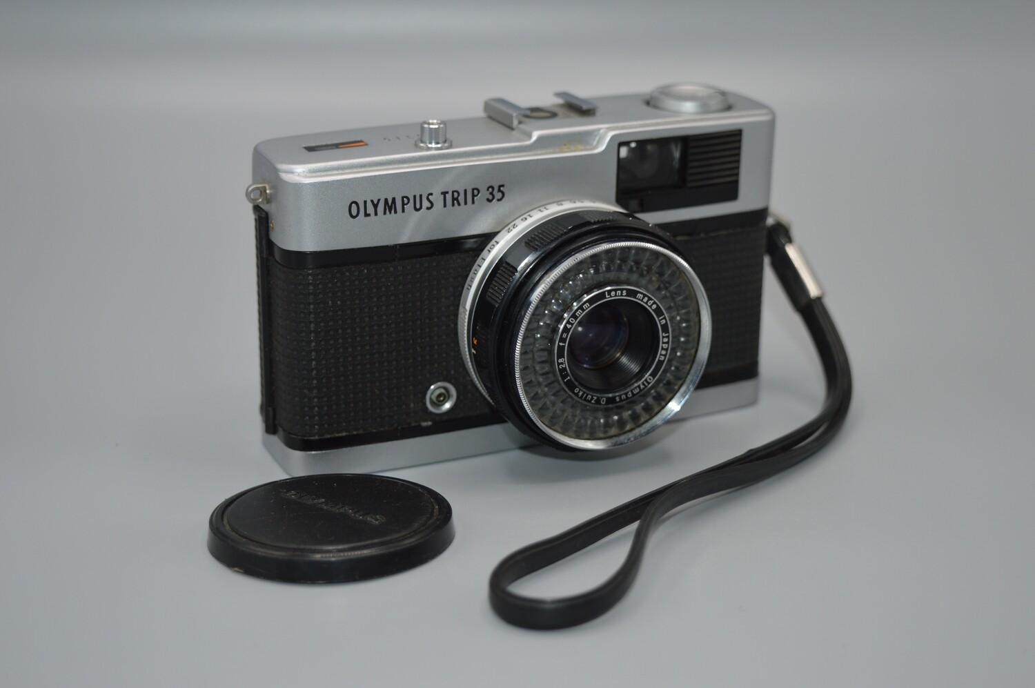 Olympus Trip 35 Point & Shoot 35mm Film Camera Fully Service & Clad