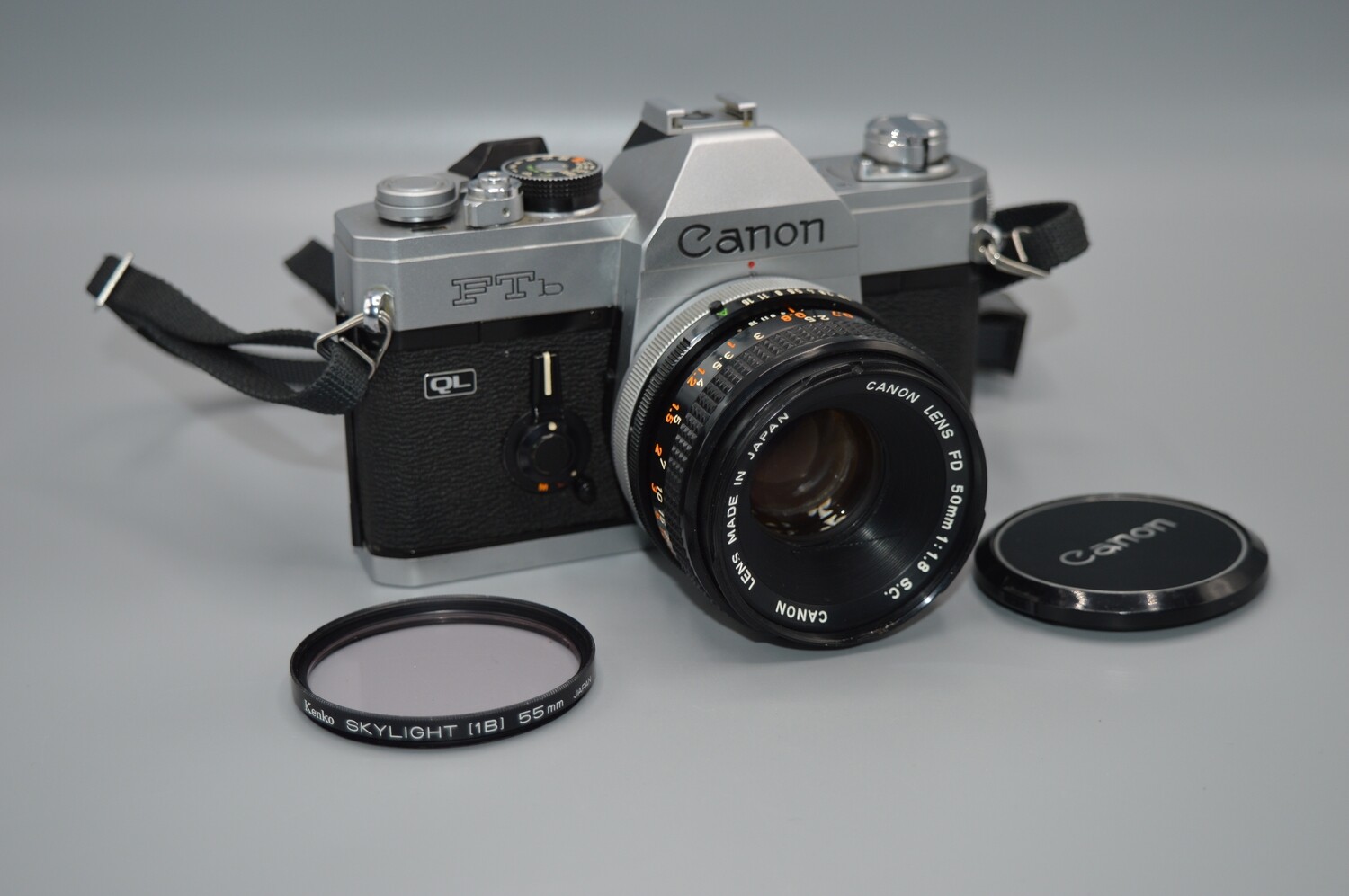 Canon FTB QL SLR 35mm Film Camera Fully serviced 1:1.8 50mm Lens