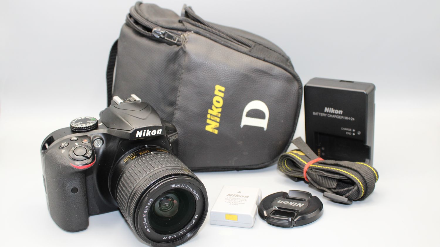 NIKON D3400 DSLR DIGITAL CAMERA 24.2MP W/18-55 mm DX VR Lens - Fully Serviced