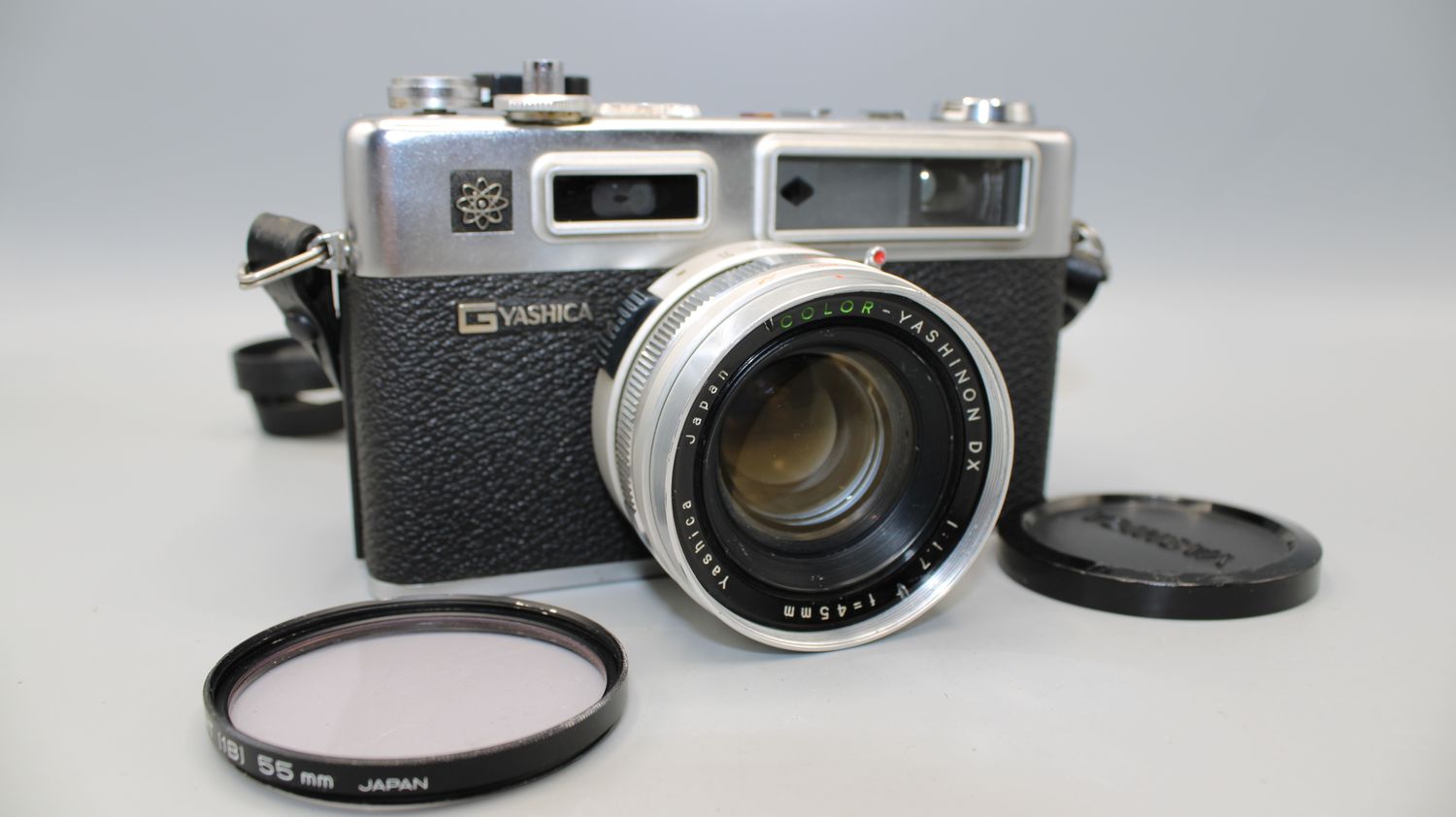 YASHICA ELECTRO 35 GSN 35MM RANGEFINDER VINTAGE FILM CAMERA 1:1.7 45MM