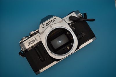 Canon AE-1 SLR 35mm camera Body for parts or repairs