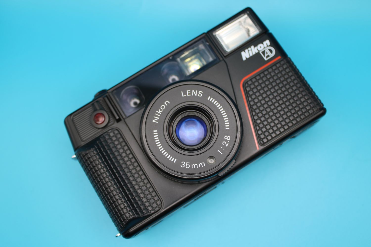 Nikon L35ad 35mm Pocket Point And Shoot Film Camera * Faulty*