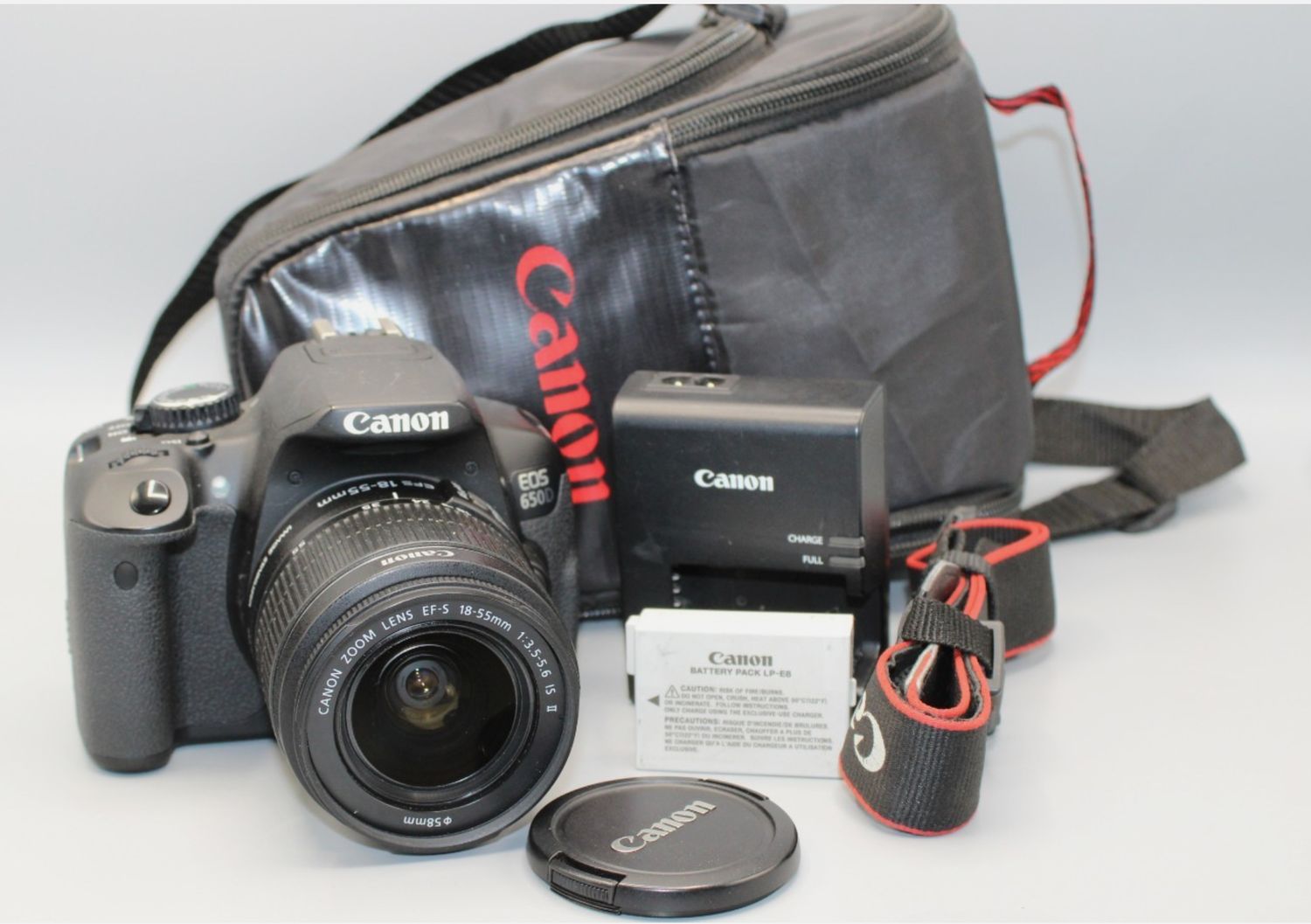 CANON EOS 650D 18MP DIGITAL SLR CAMERA WITH 18-55mm LENS - Fully Serviced