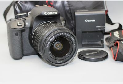 CANON EOS 650D 18MP DIGITAL SLR CAMERA WITH 18-55mm LENS - Fully Serviced