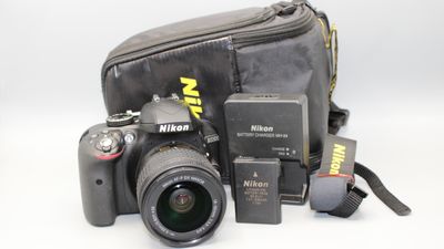 NIKON D3200 DSLR DIGITAL CAMERA 24.2MP W/18-55 mm DX VR Lens - Fully Serviced
