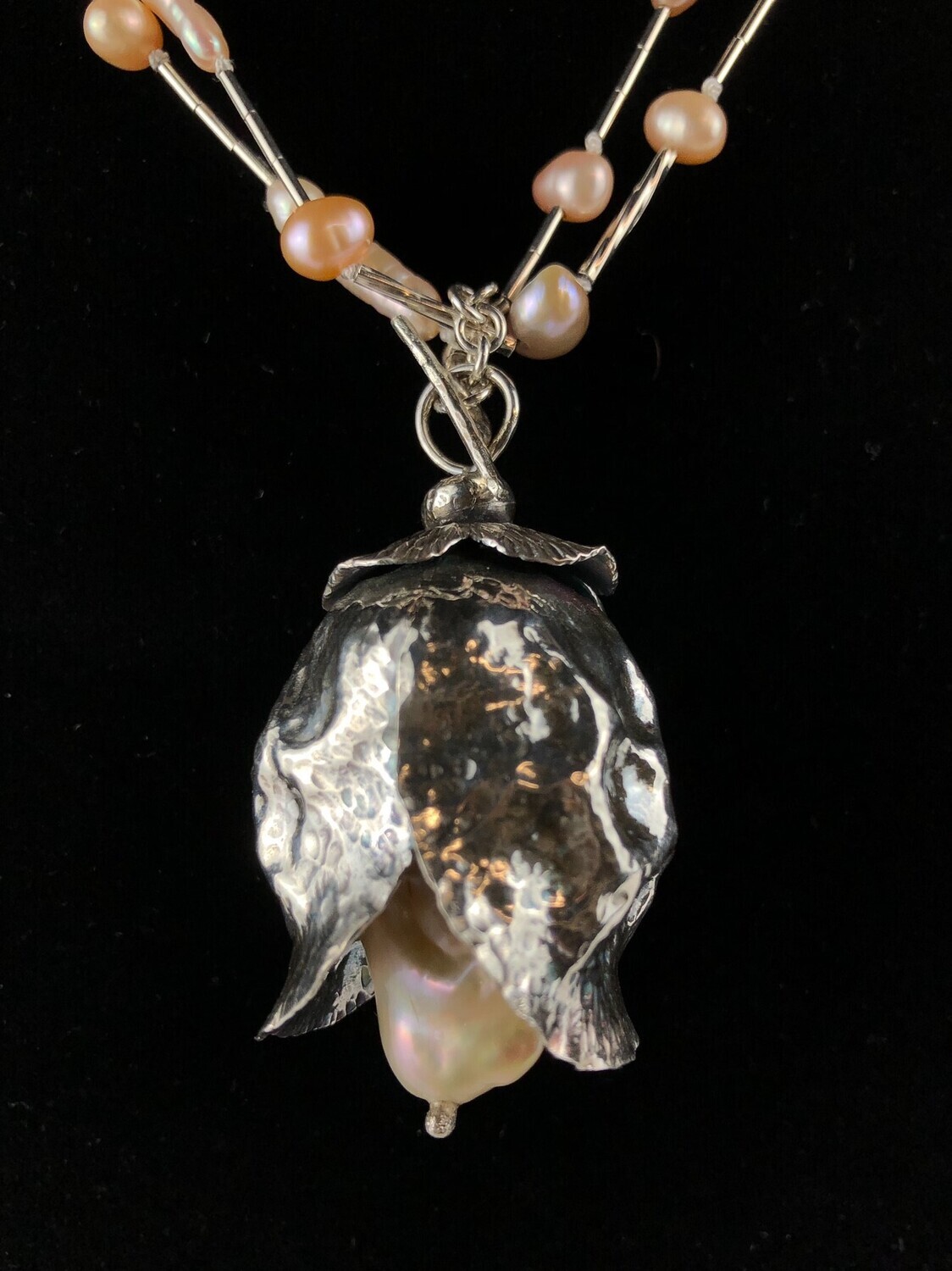 Silver Pendant with Coin Pearl