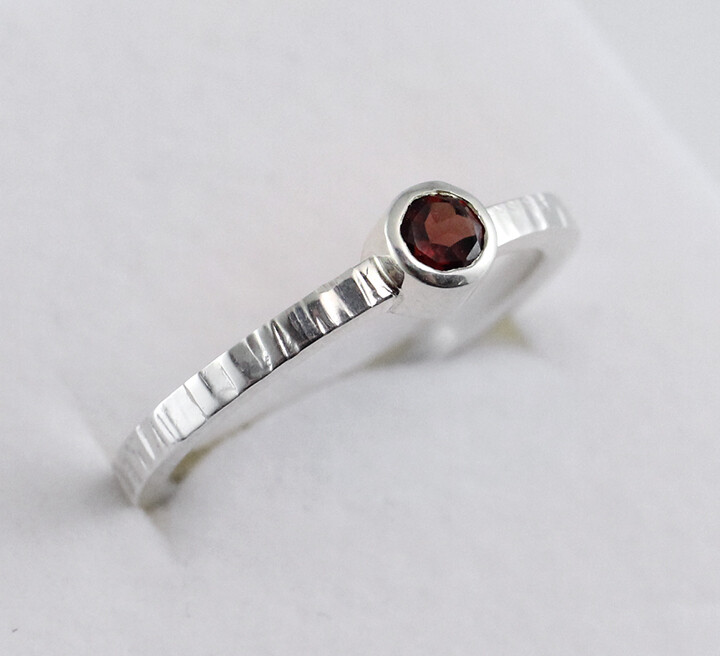 Fiber- Thin Band Ring with Ruby size 5.5