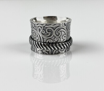 Spinner Ring Silver, size 9