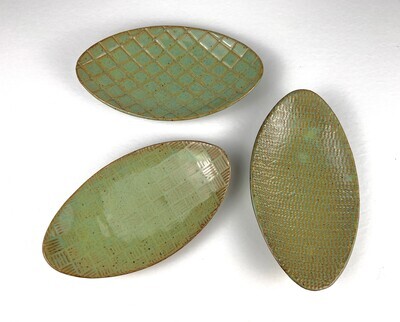 Green Medium Textured Oval Dish, 6