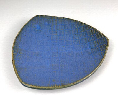 Textured Triangular Pottery Plate