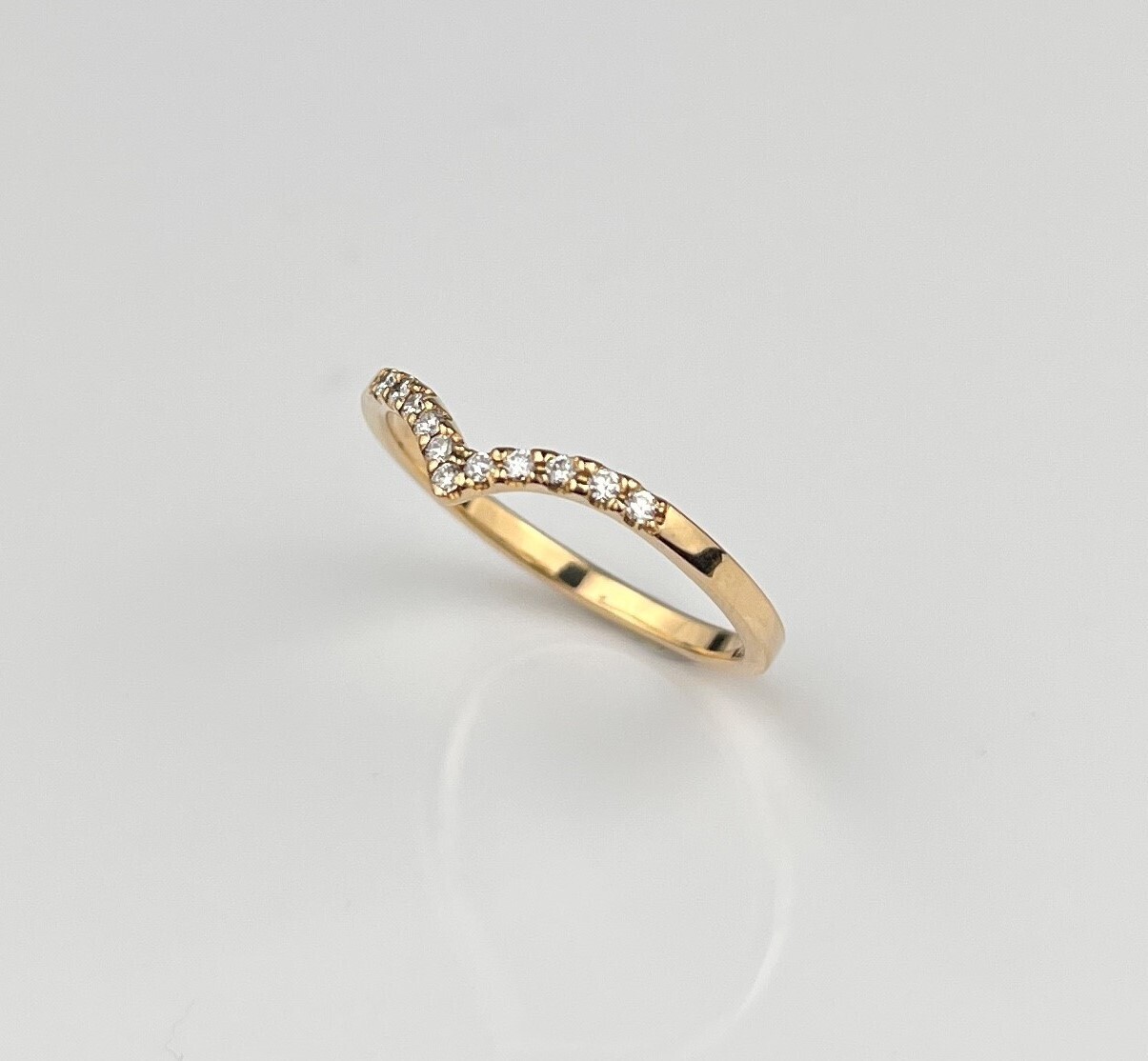 14K Gold Ring with 11 White Diamonds Size 6.25