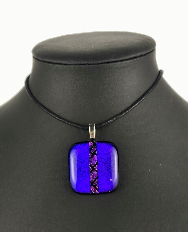 Dichroic pendant Glassware