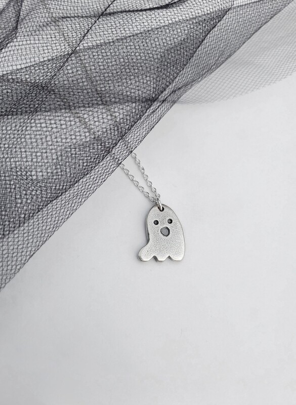 Ghost Pendant 18"