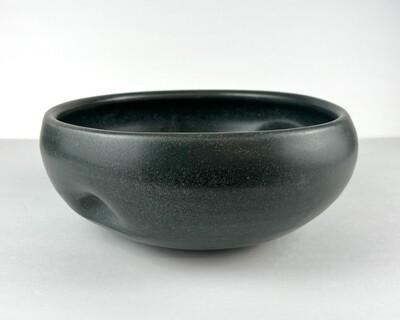 Japonesque Pottery Serving Bowl 9.5