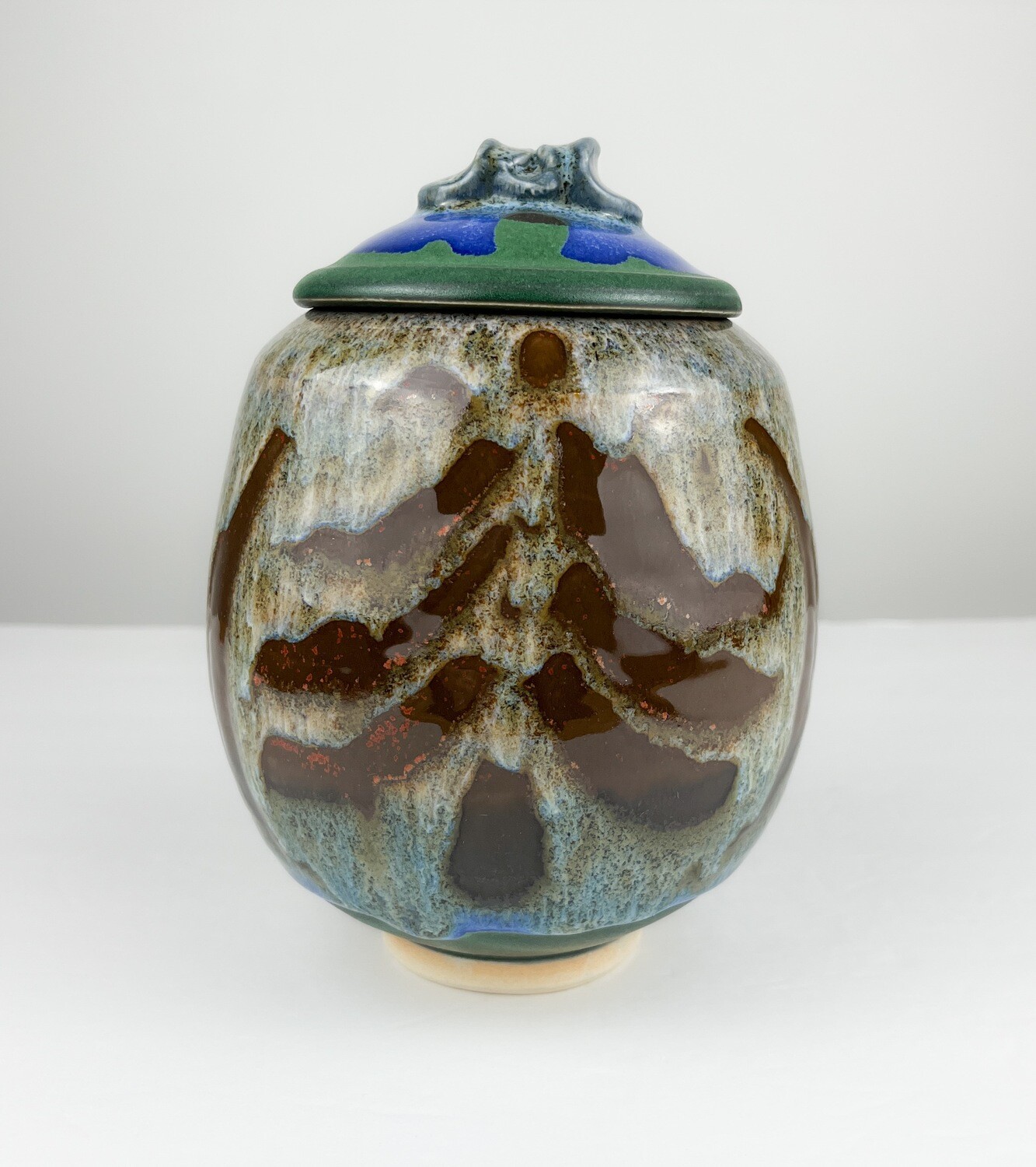 Covered Pottery jar Flo Blue/Partridge Glaze