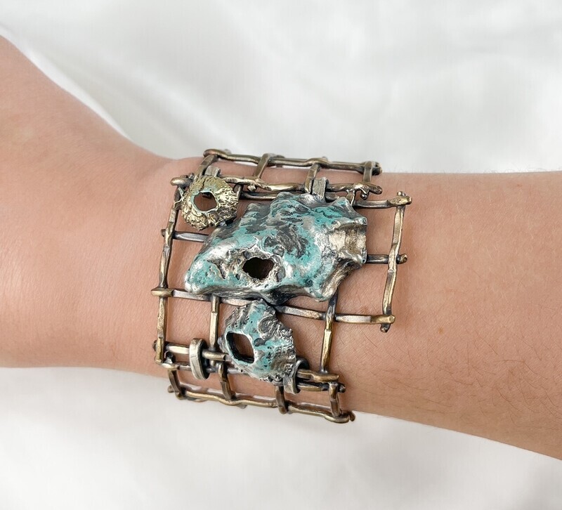Oyster &amp; Barnacle Grid Cuff SS, Bronze, &amp; Yellow Brass 5cm