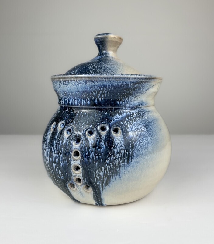 Blue &amp; White Pottery Garlic Keeper