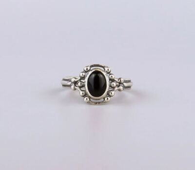 Oval Ring with Black Onyx Sterling Silver Size 8 3/4