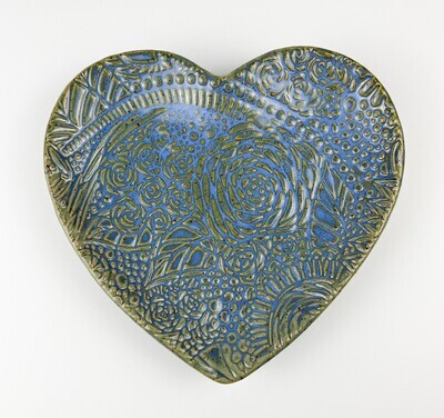 Green Textured Heart Shaped Plates