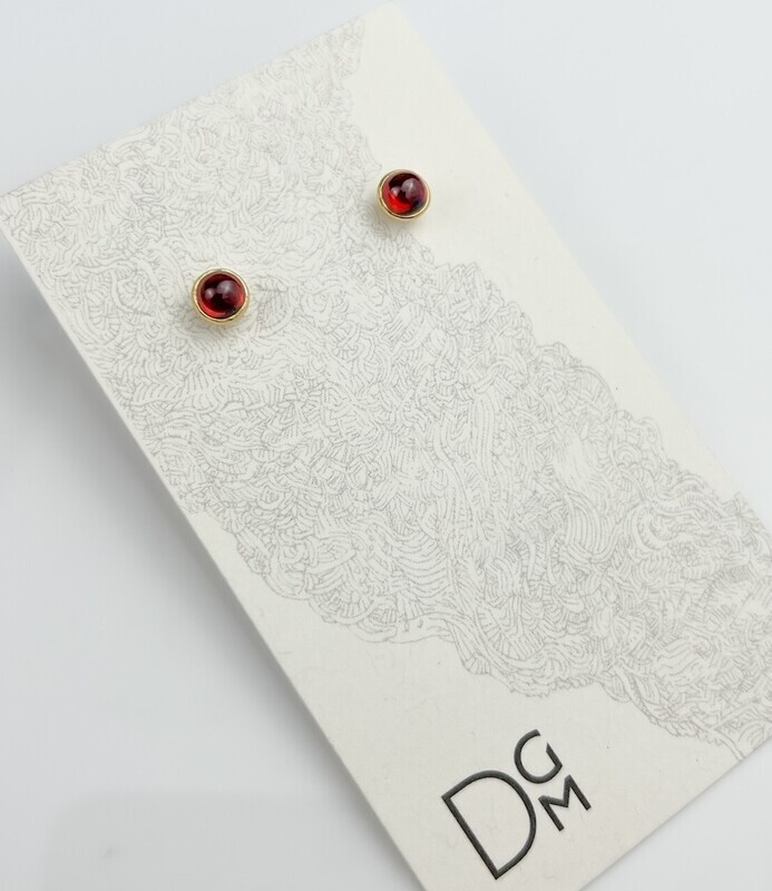 Dimitri Gagnon Morris Saint John New Brunswick Canada Canadian Jewelry Handworks Garnet Cabochon 18K Gold Stud Earrings