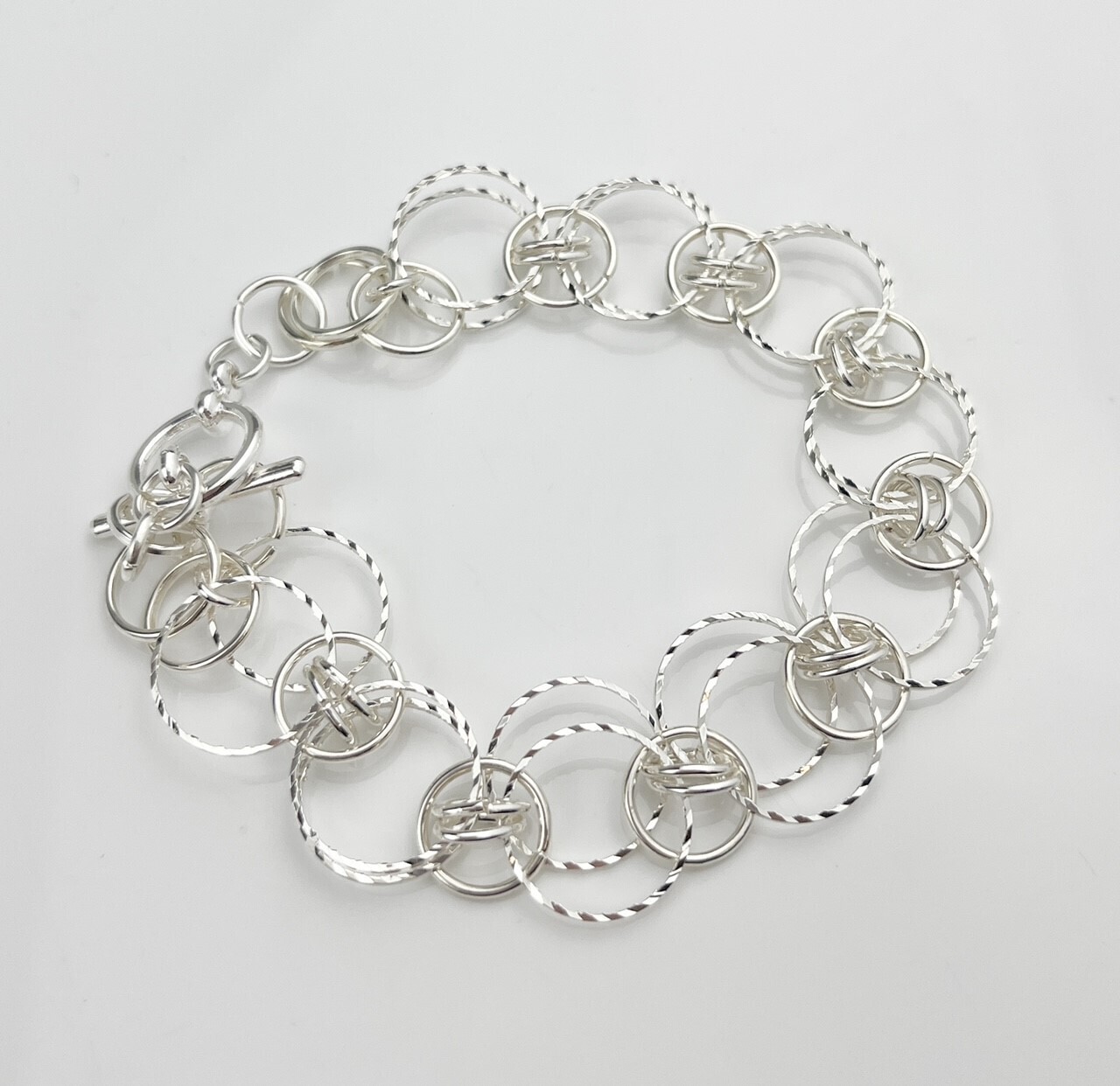 The Hammered Chain Link Bracelet