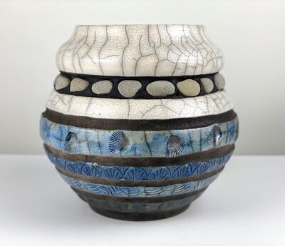 Crackle/Blue Vase with Grey Pebbles Pottery 8