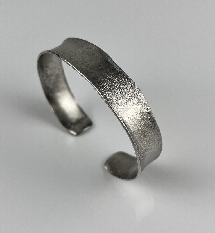 Patty Goodine Five Crows Silver Saint John New Brunswick Canada Handworks Jeweler Textured Oxidized Silver Medium Cuff 