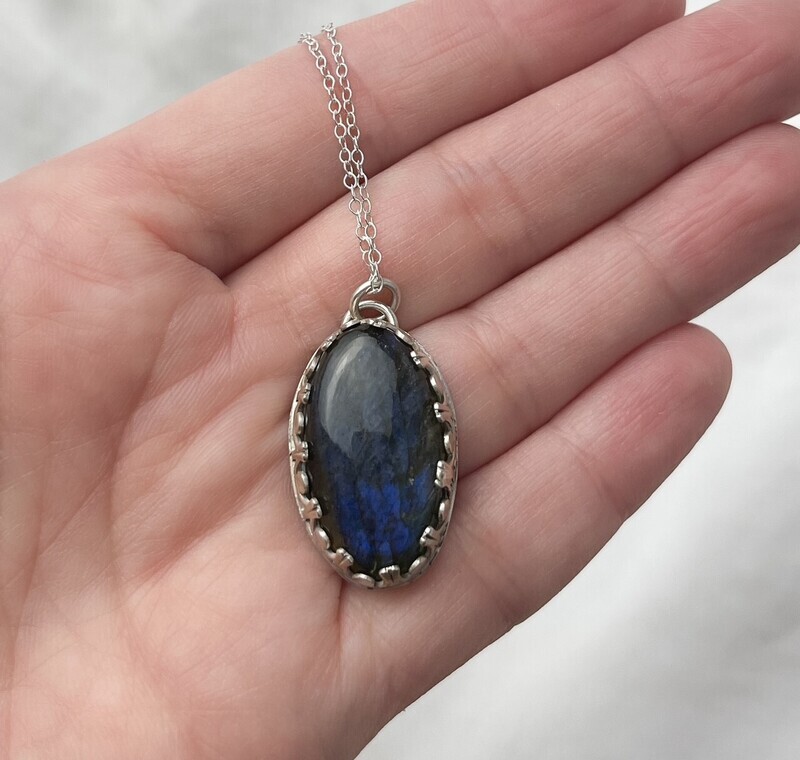 Labradorite Fancy Bezel SS Pendant 18"