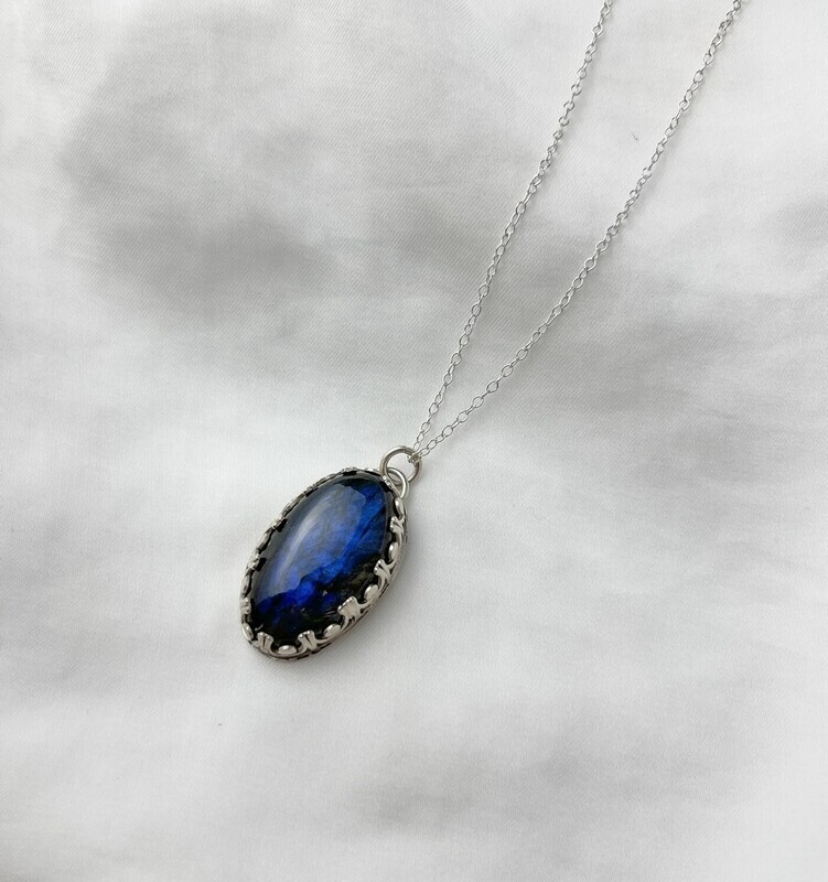 Labradorite Fancy Bezel SS Pendant 18"