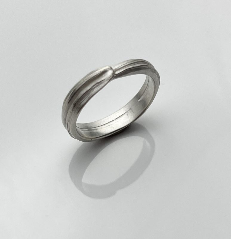 Dimitri Gagnon Morris Saint John New Brunswick Canada Canadian Jewelry Handworks Ring Sterling Silver Overlapping Band
