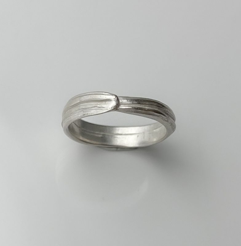 Dimitri Gagnon Morris Saint John New Brunswick Canada Canadian Jewelry Handworks Ring Sterling Silver Overlapping Band