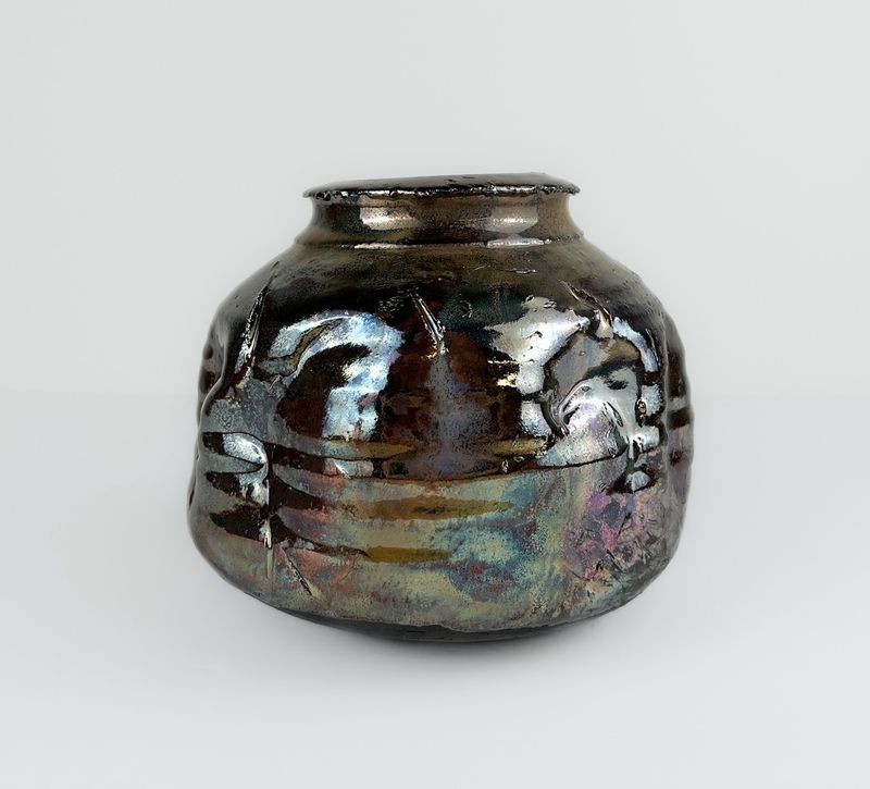 Med Metallic Raku Vase 6x5"