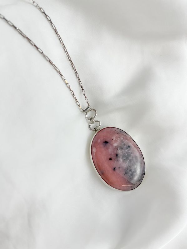Large Peruvian Pink Pendant SS