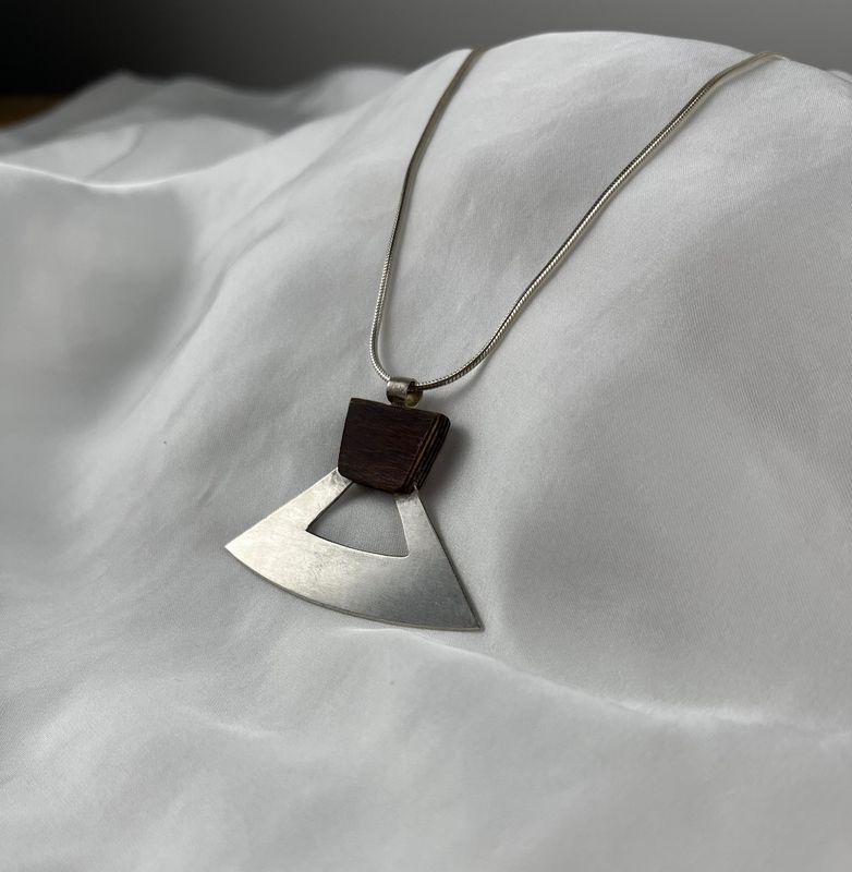 "Cradle Knife" SS Pendant with Wooden Top 18"