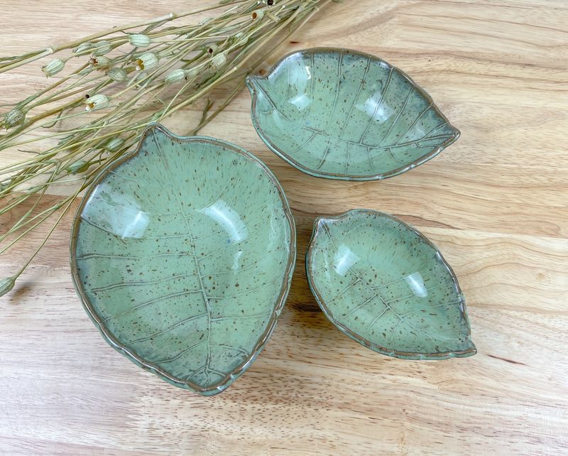 Leaf Pottery Bowl