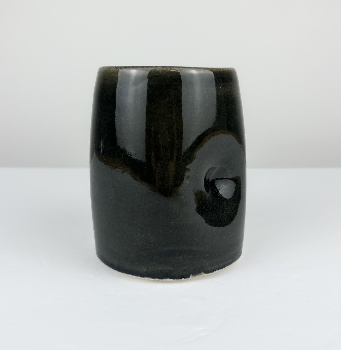 Darren Emenau Saint John New Brunswick Canada Handworks Canadian Japonesque Pottery Vase Glossy Black