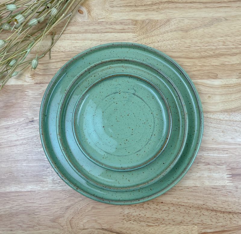 Serving Pottery Plate