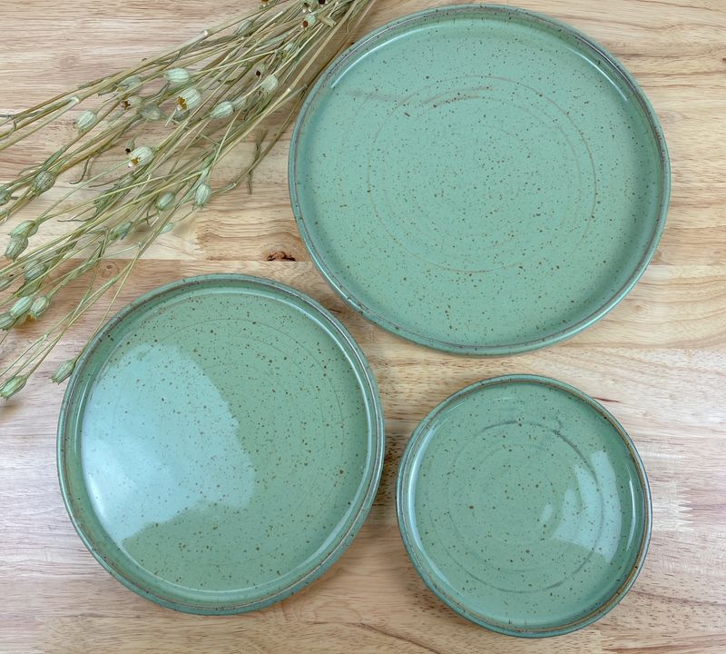 Serving Pottery Plate