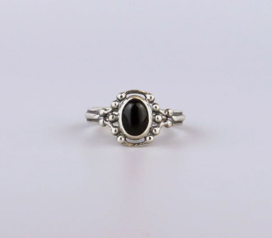 Large Oval Ring with Black Onyx Sterling Silver Size 8 3/4