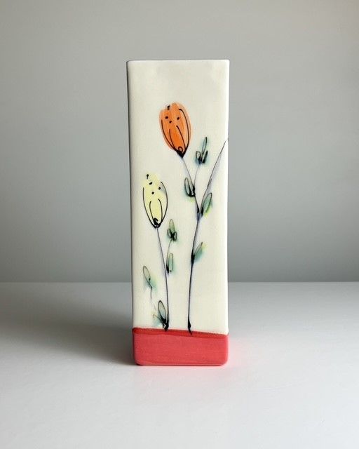 Nestle Floral Pottery Vase