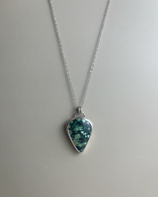 Hubei Jasper Green Teal Teardrop SS 18"