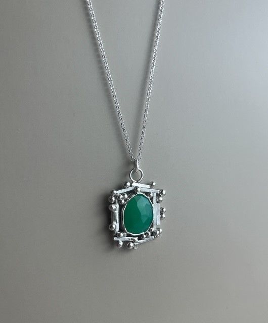 Argentium Sterling Stick &amp; Stone Pendant 18"