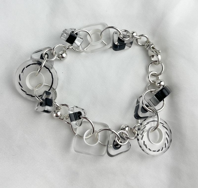 Black &amp; White Juicy Slice Collection