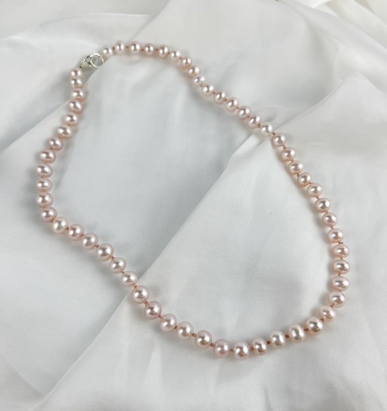 Pink Pearl Necklace Pink Pearl Necklace