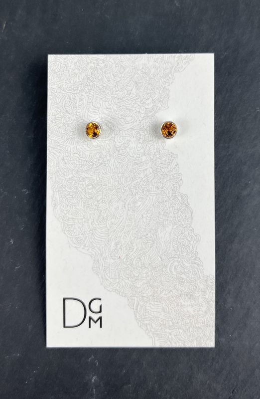 Sterling Silver Studs with Stone Sterling Silver Studs with Stone