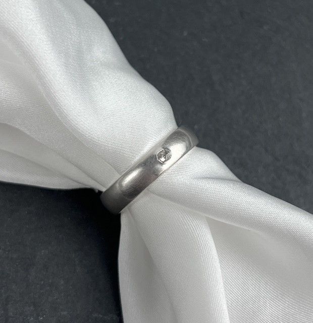 4.5mm Band Set with a rose-cut 2mm Natural Diamond Size 7